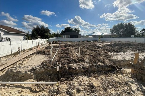 Land in Lehigh Acres, Florida № 1719529 - photo 3