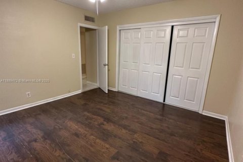 Снять в аренду кондоминиум в Бока-Ратон, Флорида 3 спальни, 119.47м2, № 1944280 - фото 6