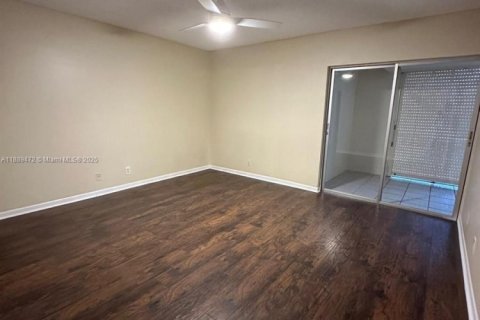 Снять в аренду кондоминиум в Бока-Ратон, Флорида 3 спальни, 119.47м2, № 1944280 - фото 5