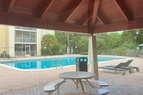 Снять в аренду кондоминиум в Бока-Ратон, Флорида 3 спальни, 119.47м2, № 1944280 - фото 11