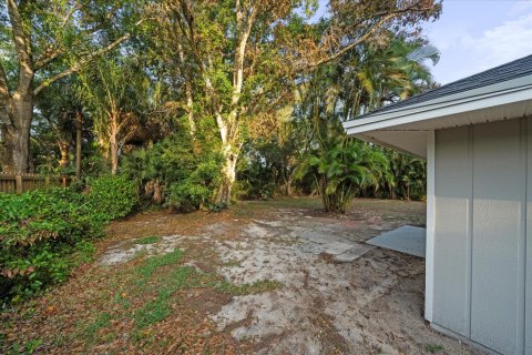 House in Vero Beach, Florida 3 bedrooms, 170.48 sq.m. № 1207276 - photo 1