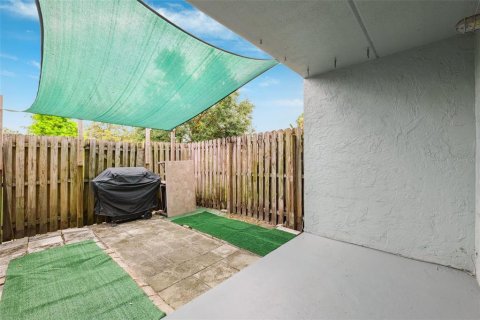 Copropriété à vendre à Tampa, Floride: 2 chambres, 101.08 m2 № 1771134 - photo 20