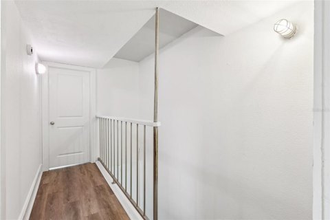 Copropriété à vendre à Tampa, Floride: 2 chambres, 101.08 m2 № 1771134 - photo 10