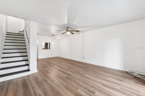 Copropriété à vendre à Tampa, Floride: 2 chambres, 101.08 m2 № 1771134 - photo 9