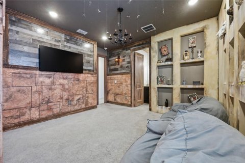 Casa en venta en Kissimmee, Florida, 13 dormitorios, 511.33 m2 № 2124371 - foto 12