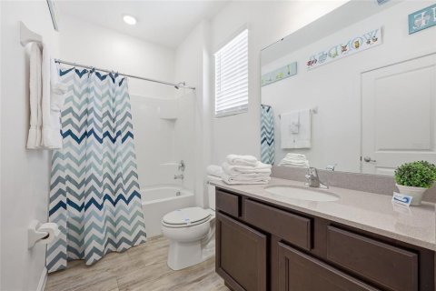 Casa en venta en Kissimmee, Florida, 13 dormitorios, 511.33 m2 № 2124371 - foto 27