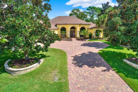 House in Homosassa, Florida 3 bedrooms, 349.78 sq.m. № 1626584 - photo 3