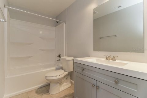 Casa en alquiler en Orlando, Florida, 3 dormitorios, 128.02 m2 № 1914557 - foto 10