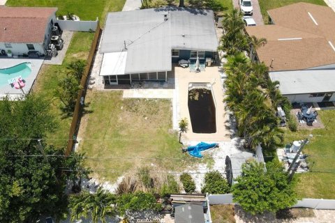 Villa ou maison à vendre à Saint Petersburg, Floride: 2 chambres, 85.47 m2 № 2232358 - photo 14