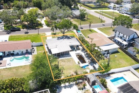 Villa ou maison à vendre à Saint Petersburg, Floride: 2 chambres, 85.47 m2 № 2232358 - photo 15