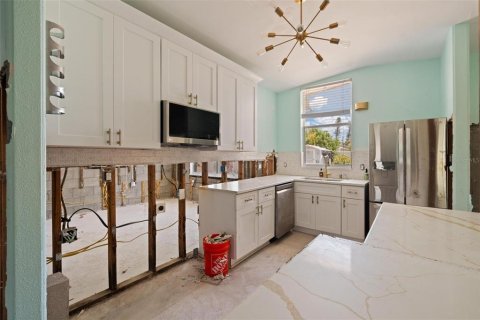 Villa ou maison à vendre à Saint Petersburg, Floride: 2 chambres, 85.47 m2 № 2232358 - photo 5