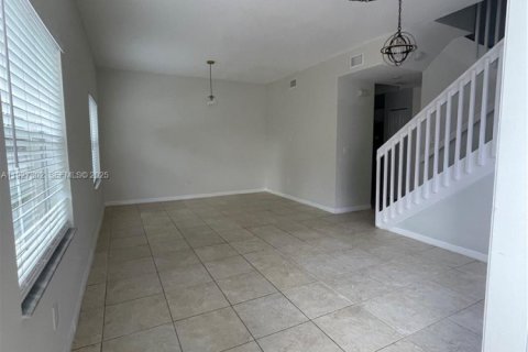Adosado en venta en Dania Beach, Florida, 3 dormitorios, 129.69 m2 № 1986053 - foto 3