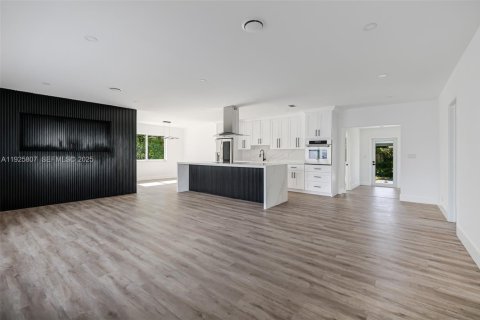 Villa ou maison à vendre à Fort Lauderdale, Floride: 3 chambres, 173.73 m2 № 1984199 - photo 4