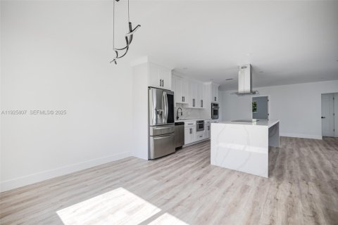 Villa ou maison à vendre à Fort Lauderdale, Floride: 3 chambres, 173.73 m2 № 1984199 - photo 15