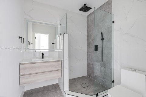 Villa ou maison à vendre à Fort Lauderdale, Floride: 3 chambres, 173.73 m2 № 1984199 - photo 19