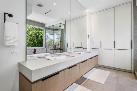 Townhouse in Delray Beach, Florida 4 bedrooms, 278.8 sq.m. № 2250371 - photo 27