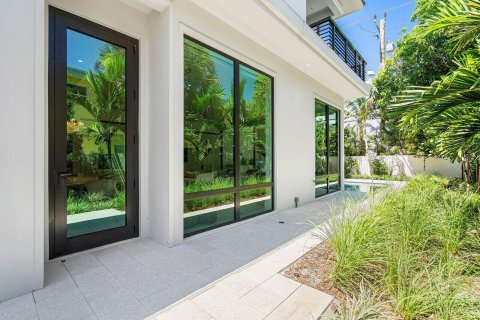 Townhouse in Delray Beach, Florida 4 bedrooms, 278.8 sq.m. № 2250371 - photo 3