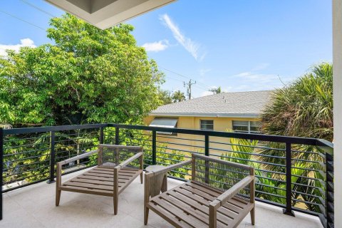 Townhouse in Delray Beach, Florida 4 bedrooms, 278.8 sq.m. № 2250371 - photo 28