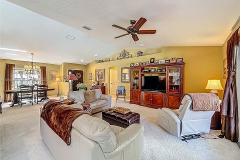 Casa en venta en Port St. Lucie, Florida, 3 dormitorios, 163.69 m2 № 1930891 - foto 13
