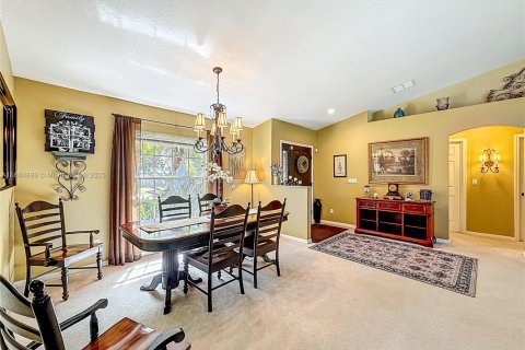 Casa en venta en Port St. Lucie, Florida, 3 dormitorios, 163.69 m2 № 1930891 - foto 9