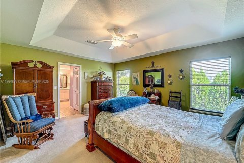 Casa en venta en Port St. Lucie, Florida, 3 dormitorios, 163.69 m2 № 1930891 - foto 18