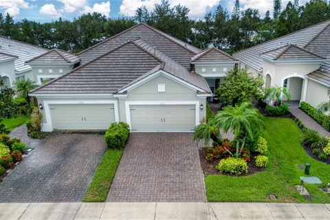 Villa ou maison à louer à Bradenton, Floride: 2 chambres, 141.68 m2 № 1899774 - photo 8