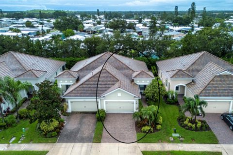 Villa ou maison à louer à Bradenton, Floride: 2 chambres, 141.68 m2 № 1899774 - photo 5