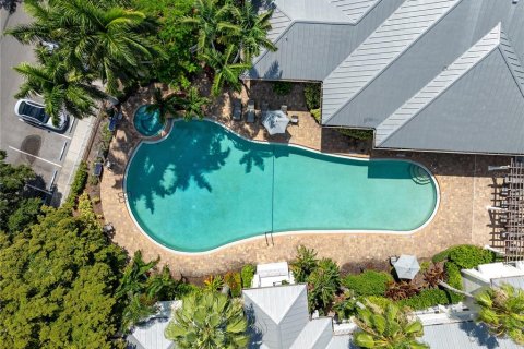 Condo in Bradenton, Florida, 2 bedrooms  № 2353476 - photo 27