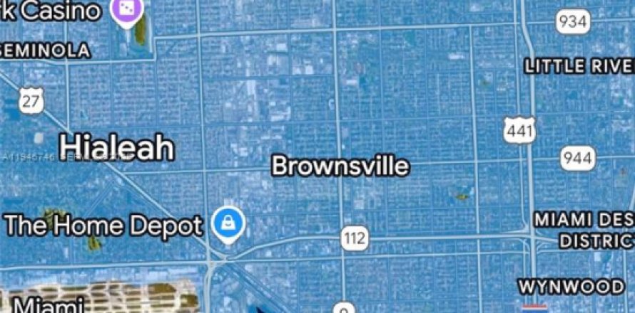 Commercial property in Miami, Florida 157.66 sq.m. № 2001857