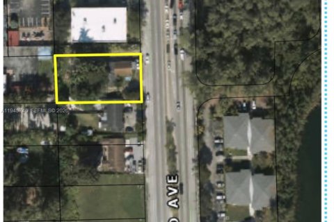 Commercial property in Miami, Florida 157.66 sq.m. № 2001857 - photo 2