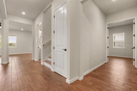 Casa en alquiler en Orlando, Florida, 5 dormitorios, 338.26 m2 № 2156246 - foto 9