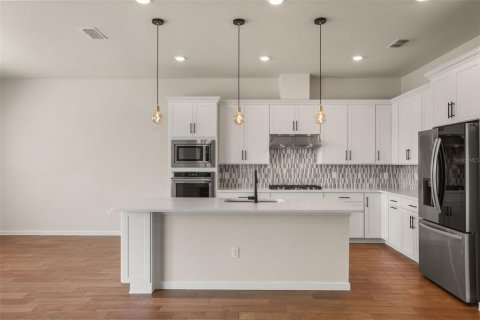 Casa en alquiler en Orlando, Florida, 5 dormitorios, 338.26 m2 № 2156246 - foto 16