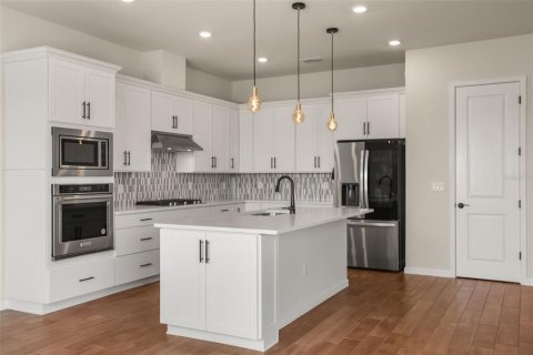 Casa en alquiler en Orlando, Florida, 5 dormitorios, 338.26 m2 № 2156246 - foto 17