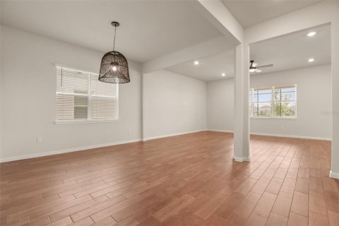 Casa en alquiler en Orlando, Florida, 5 dormitorios, 338.26 m2 № 2156246 - foto 10