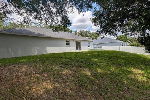 House in Minneola, Florida 3 bedrooms, 173.73 sq.m. № 2120337 - photo 23