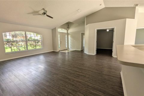 House in Minneola, Florida 3 bedrooms, 173.73 sq.m. № 2120337 - photo 7