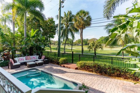 Villa ou maison à louer à Coral Gables, Floride: 4 chambres, 259.94 m2 № 2076329 - photo 8