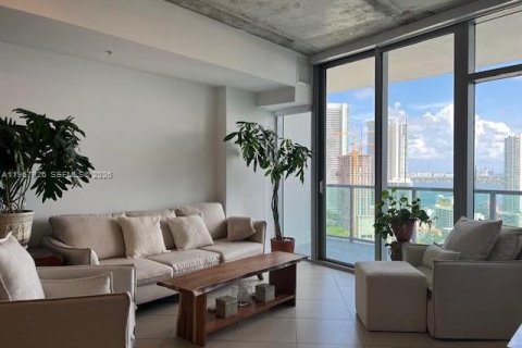 Снять в аренду кондоминиум в Майами, Флорида 1 спальня, 79.99м2, № 2029193 - фото 3