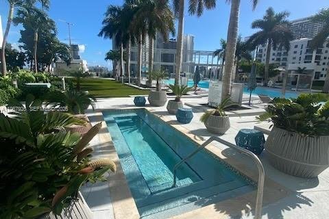 Снять в аренду кондоминиум в Майами, Флорида 1 спальня, 79.99м2, № 2029193 - фото 20