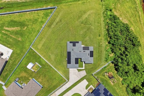 Villa ou maison à vendre à Poinciana, Floride: 4 chambres, 134.71 m2 № 2315221 - photo 2