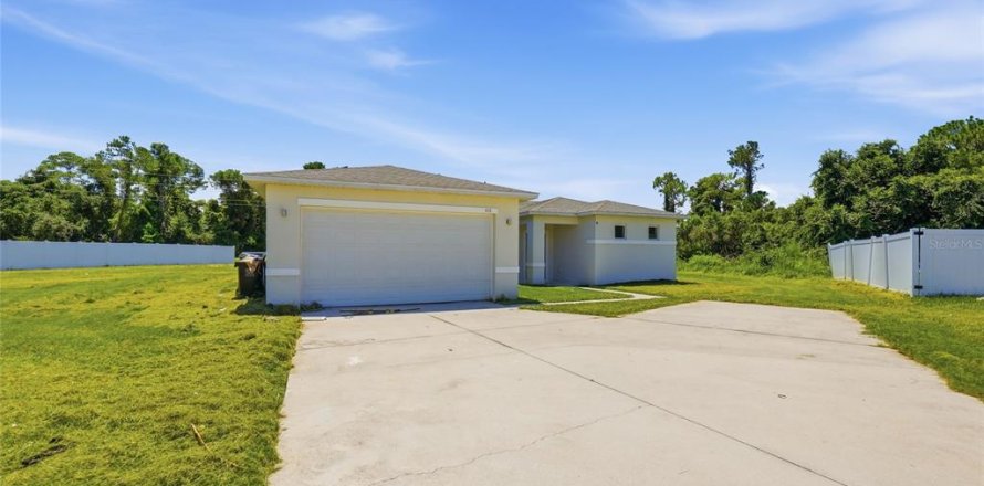 Villa ou maison à Poinciana, Floride 4 chambres, 134.71 m2 № 2315221