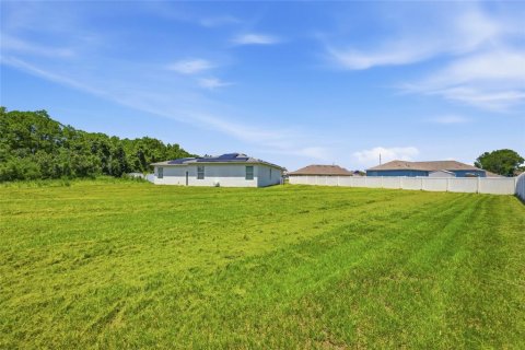Villa ou maison à vendre à Poinciana, Floride: 4 chambres, 134.71 m2 № 2315221 - photo 29