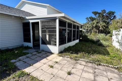 House in Port Charlotte, Florida 3 bedrooms, 137.68 sq.m. № 1516098 - photo 27