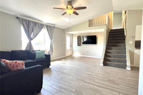 House in Port Charlotte, Florida 3 bedrooms, 137.68 sq.m. № 1516098 - photo 5