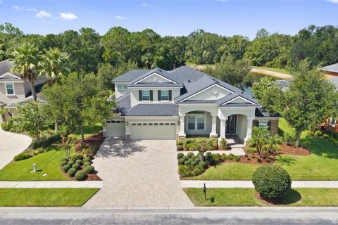 House in Wesley Chapel, Florida 5 bedrooms, 346.43 sq.m. № 2313052 - photo 5