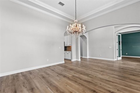 House in Wesley Chapel, Florida 5 bedrooms, 346.43 sq.m. № 2313052 - photo 11