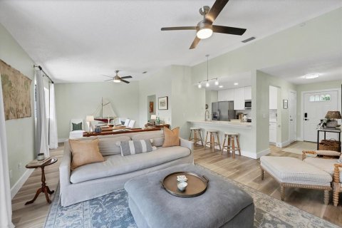 Villa ou maison à vendre à Bradenton, Floride: 4 chambres, 151.99 m2 № 1918291 - photo 4