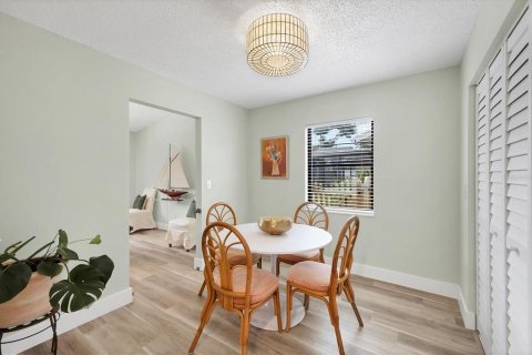 Villa ou maison à vendre à Bradenton, Floride: 4 chambres, 151.99 m2 № 1918291 - photo 11