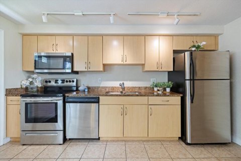 Adosado en alquiler en Sarasota, Florida, 2 dormitorios, 111.48 m2 № 1837287 - foto 21