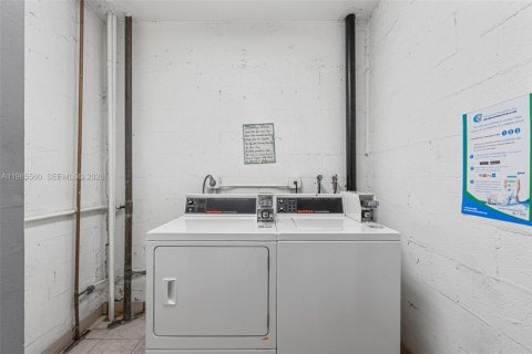 Купить кондоминиум в Майами-Бич, Флорида 2 спальни, 68.75м2, № 2066197 - фото 19